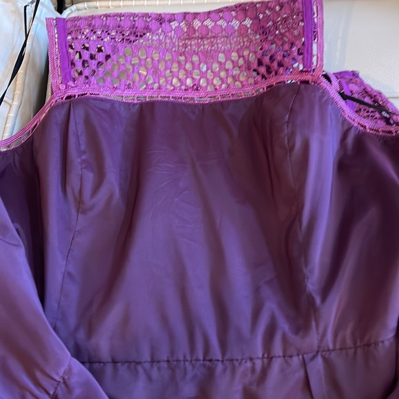 Trina Turk High Neck Lace Sheath Dress Plum 12 NWT - Picture 8 of 13